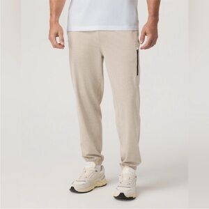 VUORI sunday performance jogger Sweatpants 28” in toast heather Small NWT